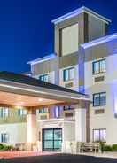 EXTERIOR_BUILDING Holiday Inn Express HOWE (STURGIS, MI), an IHG Hotel