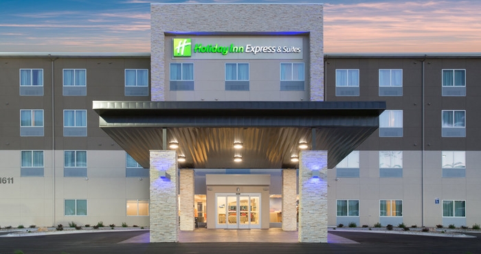 Exterior Holiday Inn Express & Suites RAPID CITY - RUSHMORE SOUTH, an IHG Hotel