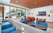 Restoran 4 Holiday Inn Express & Suites PITTSBURGH NORTH SHORE, an IHG Hotel