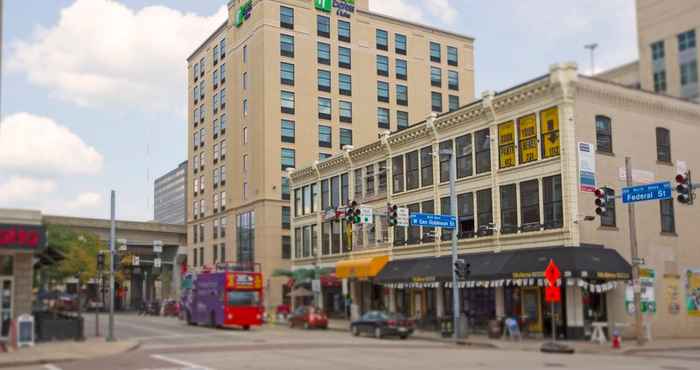 Exterior Holiday Inn Express & Suites PITTSBURGH NORTH SHORE, an IHG Hotel