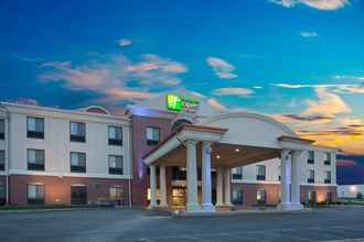 Exterior 4 Holiday Inn Express & Suites CONCORDIA US81, an IHG Hotel