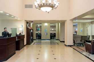 Lobi 4 Holiday Inn Express & Suites LOS ANGELES AIRPORT HAWTHORNE, an IHG Hotel