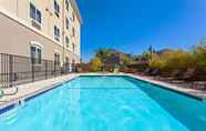 Swimming Pool 6 Holiday Inn Express & Suites LOS ANGELES AIRPORT HAWTHORNE, an IHG Hotel