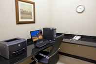 Functional Hall Holiday Inn Express & Suites LOS ANGELES AIRPORT HAWTHORNE, an IHG Hotel