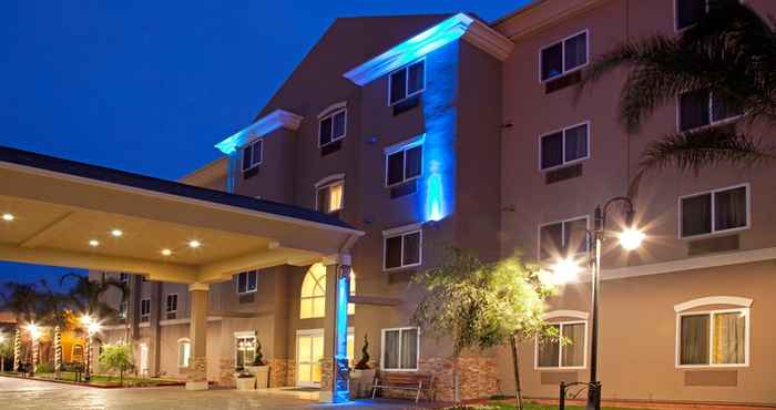 Bangunan Holiday Inn Express & Suites LOS ANGELES AIRPORT HAWTHORNE, an IHG Hotel