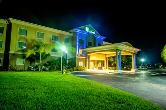 Exterior 4 Holiday Inn Express & Suites COCOA, an IHG Hotel