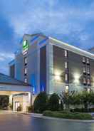 EXTERIOR_BUILDING Holiday Inn Express & Suites WILMINGTON-UNIVERSITY CTR, an IHG Hotel