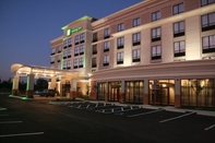 Exterior Holiday Inn COLUMBUS - HILLIARD, an IHG Hotel