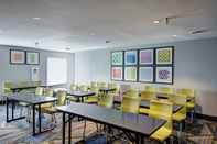 Functional Hall Holiday Inn Express COLUMBUS SOUTH - OBETZ, an IHG Hotel