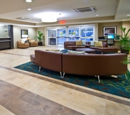 Lobby 3 Candlewood Suites TUPELO NORTH
