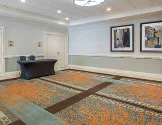 Lobi 2 Crowne Plaza ORLANDO-DOWNTOWN, an IHG Hotel