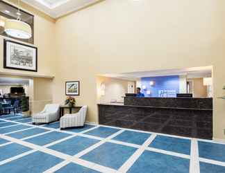 Lobi 2 Holiday Inn Express POCOMOKE CITY, an IHG Hotel