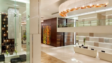 Lobby 4 Holiday Inn MUMBAI INTERNATIONAL AIRPORT, an IHG Hotel