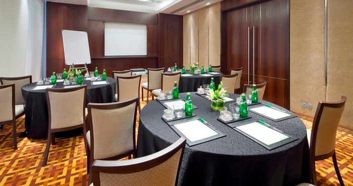 Functional Hall Holiday Inn MUMBAI INTERNATIONAL AIRPORT, an IHG Hotel