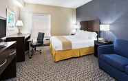 Bedroom 4 Holiday Inn Express & Suites BURLINGTON - MOUNT HOLLY, an IHG Hotel
