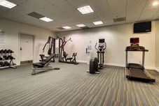健身中心 Holiday Inn Express POUGHKEEPSIE by IHG, an IHG Hotel