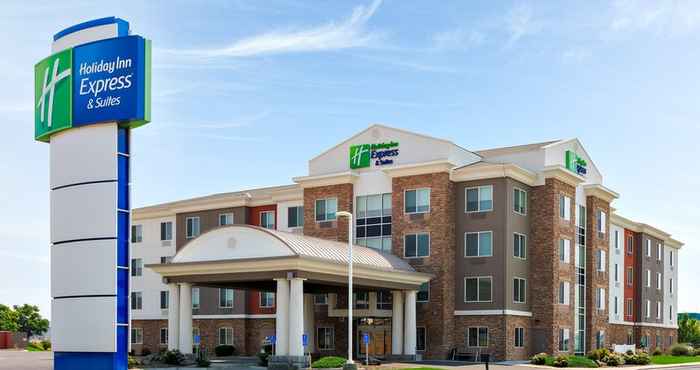 ภายนอกอาคาร Holiday Inn Express & Suites ONTARIO, an IHG Hotel