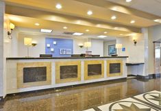 大堂 6 Holiday Inn Express & Suites TACOMA SOUTH - LAKEWOOD by IHG, an IHG Hotel