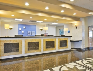 Sảnh chờ 2 Holiday Inn Express & Suites TACOMA SOUTH - LAKEWOOD, an IHG Hotel