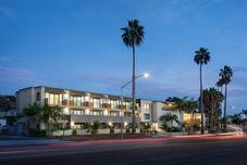 外観 Holiday Inn Express & Suites LA JOLLA – WINDANSEA BEACH by IHG, an IHG Hotel