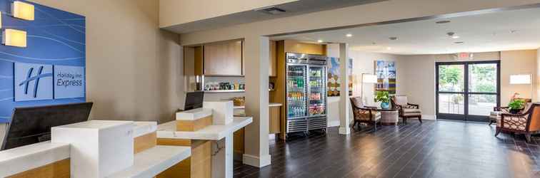 Sảnh chờ Holiday Inn Express & Suites LA JOLLA – WINDANSEA BEACH, an IHG Hotel