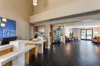 Lobby Holiday Inn Express & Suites LA JOLLA – WINDANSEA BEACH, an IHG Hotel