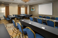 Functional Hall Holiday Inn Express & Suites DFW AIRPORT - GRAPEVINE, an IHG Hotel