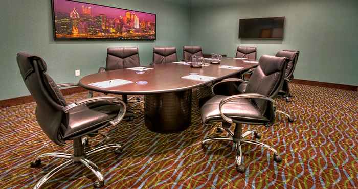 Functional Hall Holiday Inn Express & Suites PITTSBURGH SW - SOUTHPOINTE, an IHG Hotel