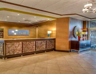 Lobby 2 Holiday Inn Express & Suites PITTSBURGH SW - SOUTHPOINTE, an IHG Hotel