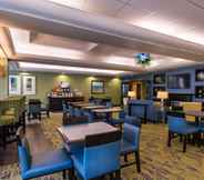 Restaurant 5 Holiday Inn Express & Suites DICKSON CITY - SCRANTON, an IHG Hotel