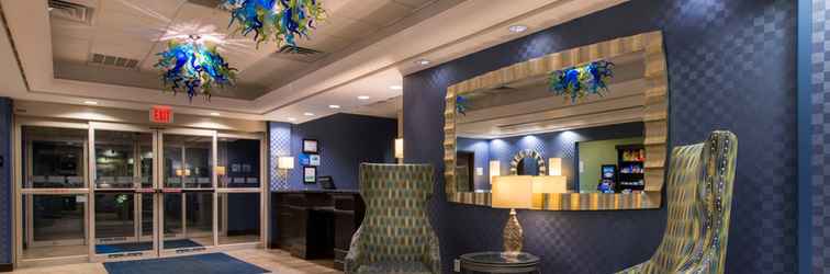 Lobby Holiday Inn Express & Suites DICKSON CITY - SCRANTON, an IHG Hotel
