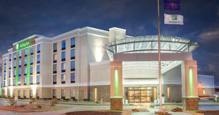 ภายนอกอาคาร Holiday Inn TERRE HAUTE, an IHG Hotel