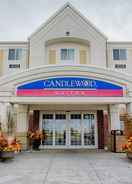 EXTERIOR_BUILDING Candlewood Suites FARGO-N. DAKOTA STATE UNIV.