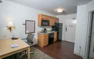 Bedroom 3 Candlewood Suites FARGO-N. DAKOTA STATE UNIV.