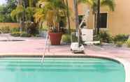 Swimming Pool 2 Staybridge Suites NAPLES-GULF COAST, an IHG Hotel