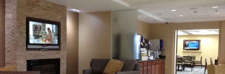 Sảnh chờ Holiday Inn Express & Suites WEST CHESTER, an IHG Hotel