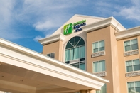 Bên ngoài Holiday Inn Express & Suites COLUMBIA-I-26 @ HARBISON BLVD, an IHG Hotel