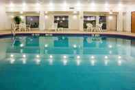 Kolam Renang Holiday Inn Express & Suites YANKTON, an IHG Hotel