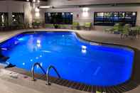 Swimming Pool Holiday Inn Express & Suites WILLIAMSPORT, an IHG Hotel