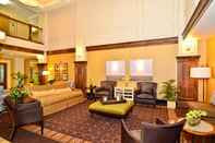 ล็อบบี้ Holiday Inn Express & Suites WILLISTON, an IHG Hotel