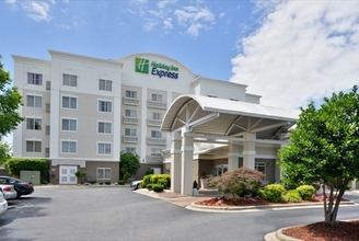 Exterior 4 Holiday Inn Express & Suites MOORESVILLE - LAKE NORMAN, an IHG Hotel