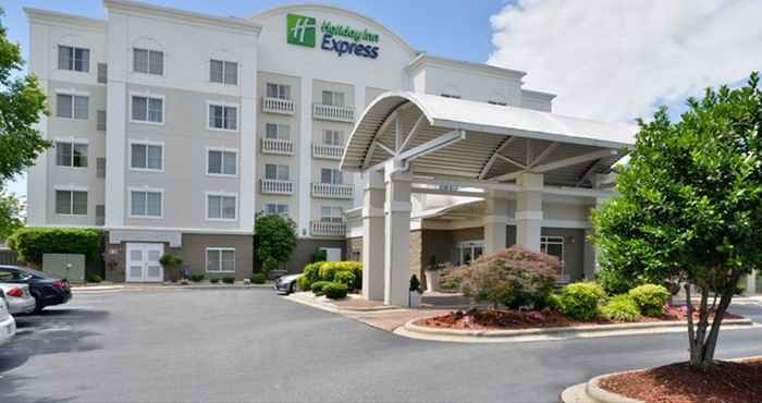 Exterior Holiday Inn Express & Suites MOORESVILLE - LAKE NORMAN, an IHG Hotel