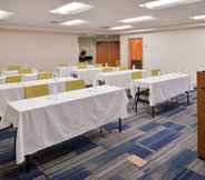 Functional Hall 3 Holiday Inn Express & Suites MOORESVILLE - LAKE NORMAN, an IHG Hotel