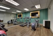 피트니스 센터 Holiday Inn Express & Suites JACKSONVILLE NORTH-FERNANDINA by IHG, an IHG Hotel