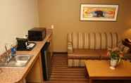 Common Space 3 Holiday Inn Express & Suites DONEGAL, an IHG Hotel