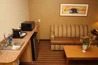 Common Space Holiday Inn Express & Suites DONEGAL, an IHG Hotel