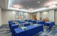 Functional Hall 7 Holiday Inn Express HAUPPAUGE-LONG ISLAND, an IHG Hotel