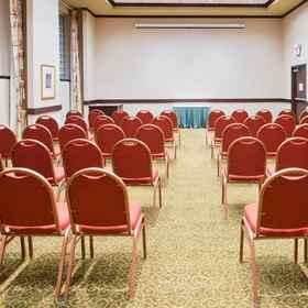 Meeting Room1Holiday Inn Express & Suites PORTLAND-NW DOWNTOWN by IHG, an IHG Hotel,俄勒冈动物园飯店