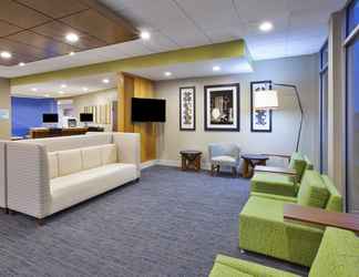 Lobby 2 Holiday Inn Express & Suites PARKERSBURG EAST, an IHG Hotel