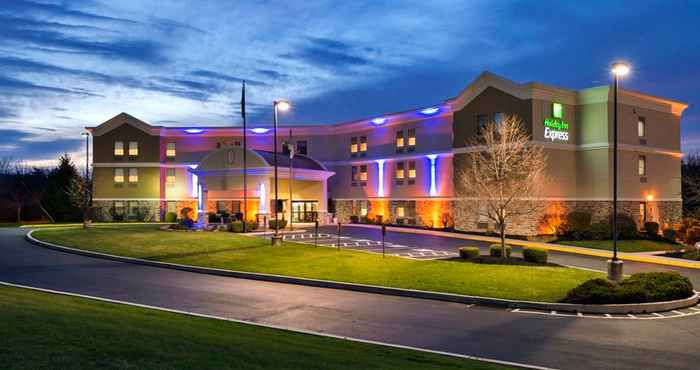 ภายนอกอาคาร Holiday Inn Express HARRISBURG NE, an IHG Hotel